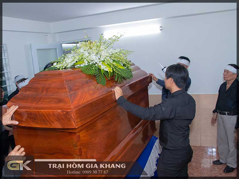 Dịch vụ mai táng trọn gói tại quận 4 TPHCM của Gia Khang