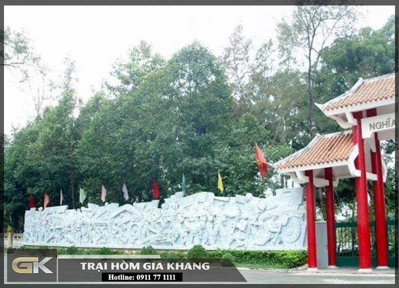 Nghĩa trang chính sách TP. HCM được đặt tại ấp Cây Trắc, xã Phú Hòa Đông